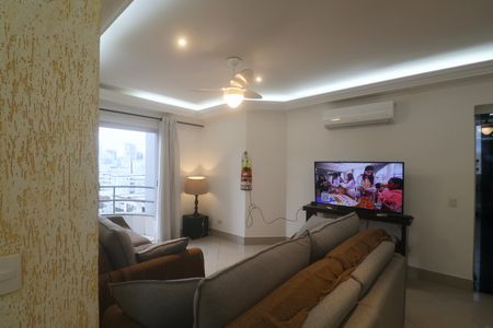 Sala de apartamento para alugar com 3 quartos, 150m² em Jardim Las Palmas, Guarujá