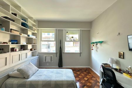 Apartamento à venda com 327m², 4 quartos e 1 vaga