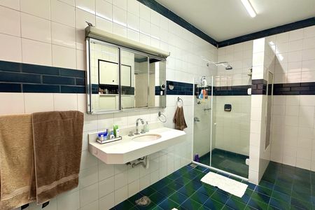 Apartamento à venda com 327m², 4 quartos e 1 vaga