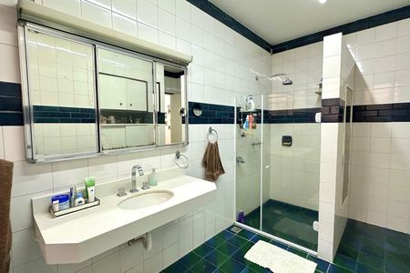 Apartamento à venda com 327m², 4 quartos e 1 vaga