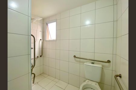 Apartamento para alugar com 100m², 2 quartos e sem vaga Apartamento para alugar com 100m², 2 quartos e sem vagaBanheiro