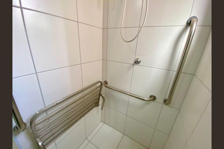Apartamento para alugar com 100m², 2 quartos e sem vaga Apartamento para alugar com 100m², 2 quartos e sem vagaBanheiro