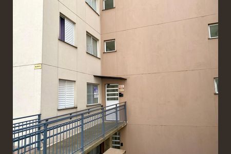 Apartamento para alugar com 100m², 2 quartos e sem vaga Apartamento para alugar com 100m², 2 quartos e sem vagaPlaca instalada na fachada do imóvel