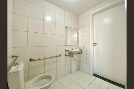 Banheiro de apartamento para alugar com 2 quartos, 100m² em Vila Alzira, Guarulhos