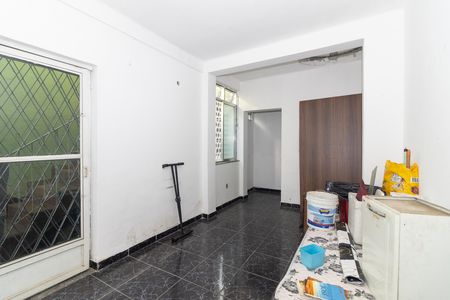 Casa para alugar com 112m², 3 quartos e 1 vagaKitnet - Sala/Quarto