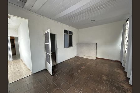 Sala de casa para alugar com 3 quartos, 112m² em Bento Ribeiro, Rio de Janeiro