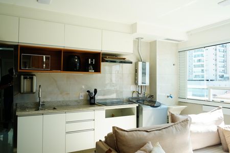 Apartamento à venda com 45m², 2 quartos e sem vagaCozinha e Área de Serviço