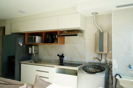 Apartamento à venda com 45m², 2 quartos e sem vagaCozinha e Área de Serviço