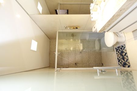 Banheiro de kitnet/studio para alugar com 1 quarto, 33m² em Minas Brasil, Belo Horizonte