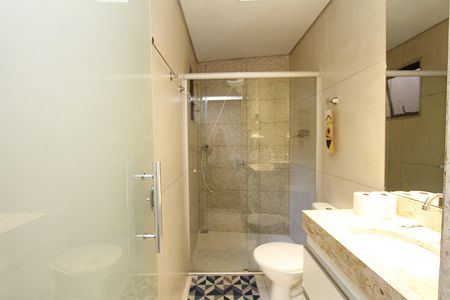 Banheiro de kitnet/studio para alugar com 1 quarto, 33m² em Minas Brasil, Belo Horizonte