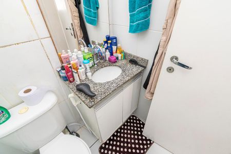 Apartamento à venda com 49m², 2 quartos e 1 vaga Apartamento à venda com 49m², 2 quartos e 1 vagaBanheiro