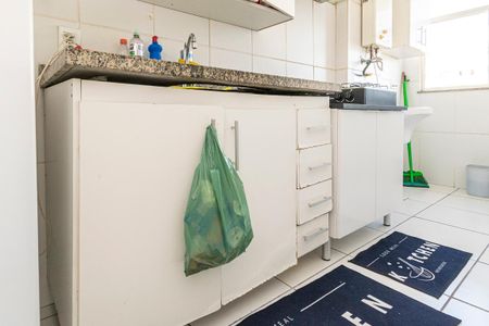 Apartamento à venda com 49m², 2 quartos e 1 vaga Apartamento à venda com 49m², 2 quartos e 1 vagaCozinha - Armários