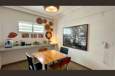 Apartamento à venda com 273m², 3 quartos e 2 vagas Apartamento à venda com 273m², 3 quartos e 2 vagasCopa