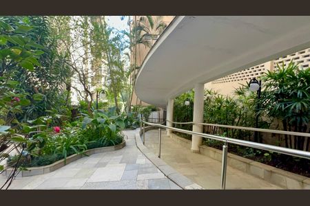 Apartamento à venda com 273m², 3 quartos e 2 vagas Apartamento à venda com 273m², 3 quartos e 2 vagasÁrea comum