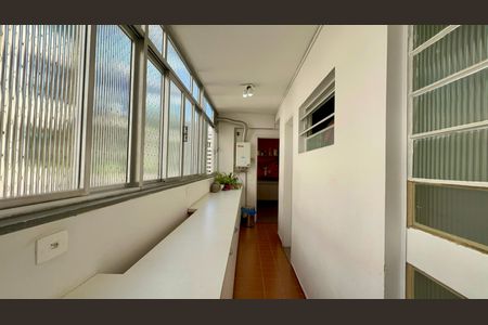 Apartamento à venda com 273m², 3 quartos e 2 vagas Apartamento à venda com 273m², 3 quartos e 2 vagasÁrea de Serviço