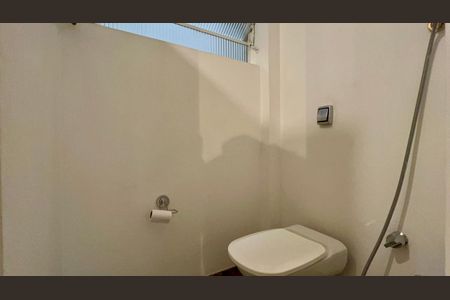 Apartamento à venda com 273m², 3 quartos e 2 vagas Apartamento à venda com 273m², 3 quartos e 2 vagasBanheiro