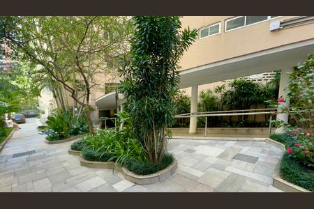 Apartamento à venda com 273m², 3 quartos e 2 vagas Apartamento à venda com 273m², 3 quartos e 2 vagasÁrea comum