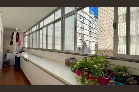 Apartamento à venda com 273m², 3 quartos e 2 vagas Apartamento à venda com 273m², 3 quartos e 2 vagasÁrea de Serviço