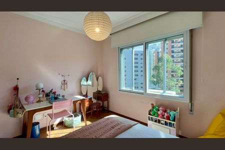 Apartamento à venda com 273m², 3 quartos e 2 vagas Apartamento à venda com 273m², 3 quartos e 2 vagasQuarto