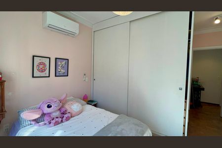 Apartamento à venda com 273m², 3 quartos e 2 vagas Apartamento à venda com 273m², 3 quartos e 2 vagasSuíte 1