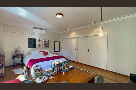 Apartamento à venda com 273m², 3 quartos e 2 vagas Apartamento à venda com 273m², 3 quartos e 2 vagasSuíte 2