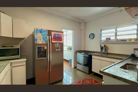 Apartamento à venda com 273m², 3 quartos e 2 vagas Apartamento à venda com 273m², 3 quartos e 2 vagasCozinha