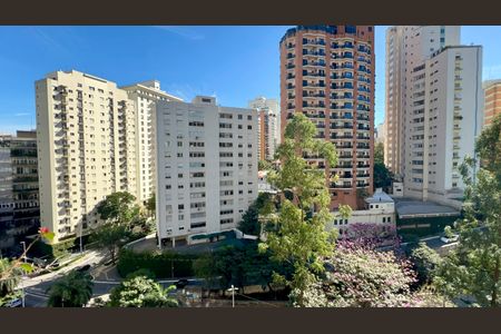 Apartamento à venda com 273m², 3 quartos e 2 vagas Apartamento à venda com 273m², 3 quartos e 2 vagasVista da Sala