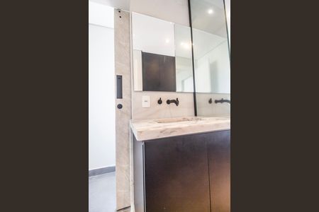 Apartamento para alugar com 69m², 2 quartos e 2 vagas Apartamento para alugar com 69m², 2 quartos e 2 vagasBanheiro da Suíte