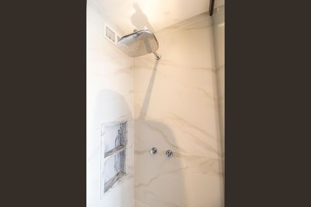 Apartamento para alugar com 69m², 2 quartos e 2 vagas Apartamento para alugar com 69m², 2 quartos e 2 vagasBanheiro da Suíte