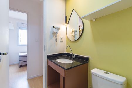 Apartamento para alugar com 43m², 2 quartos e sem vaga Apartamento para alugar com 43m², 2 quartos e sem vagaBanheiro