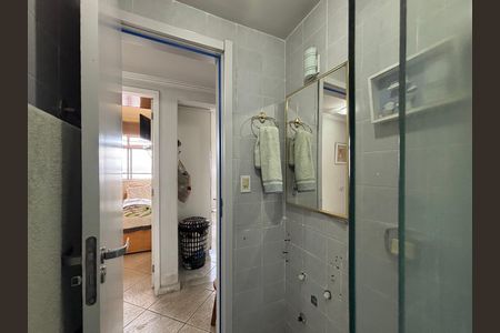Apartamento para alugar com 89m², 2 quartos e 1 vaga Apartamento para alugar com 89m², 2 quartos e 1 vagaBanheiro social