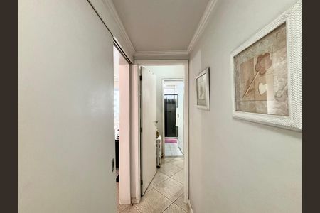 Apartamento para alugar com 89m², 2 quartos e 1 vaga Apartamento para alugar com 89m², 2 quartos e 1 vagaSala - corredor de acesso aos cômodos