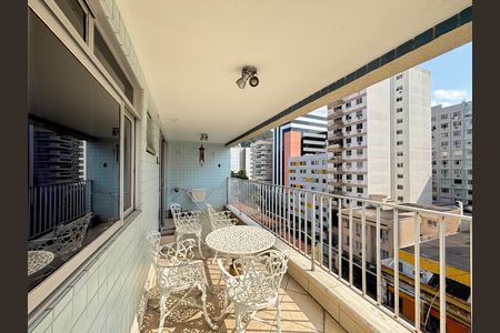 Apartamento para alugar com 89m², 2 quartos e 1 vaga Apartamento para alugar com 89m², 2 quartos e 1 vagaVaranda da sala