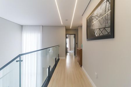 Casa de condomínio para alugar com 230m², 3 quartos e 2 vagas Casa de condomínio para alugar com 230m², 3 quartos e 2 vagasHall