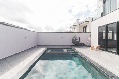 Casa de condomínio para alugar com 230m², 3 quartos e 2 vagas Casa de condomínio para alugar com 230m², 3 quartos e 2 vagasPiscina