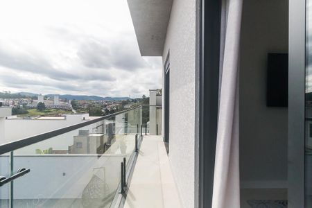 Casa de condomínio para alugar com 230m², 3 quartos e 2 vagas Casa de condomínio para alugar com 230m², 3 quartos e 2 vagasVaranda do Quarto 1 e 2