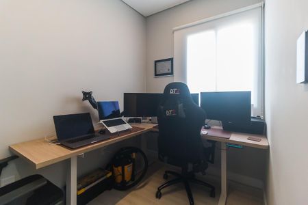 Casa de condomínio para alugar com 230m², 3 quartos e 2 vagas Casa de condomínio para alugar com 230m², 3 quartos e 2 vagasEscritório