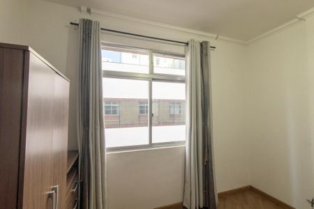 Apartamento à venda com 101m², 3 quartos e 1 vagaQuarto 2