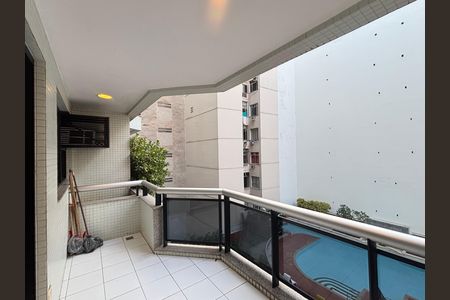 Varanda da sala de apartamento para alugar com 1 quarto, 45m² em Copacabana, Rio de Janeiro