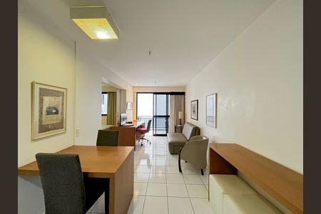Sala de apartamento para alugar com 1 quarto, 45m² em Copacabana, Rio de Janeiro