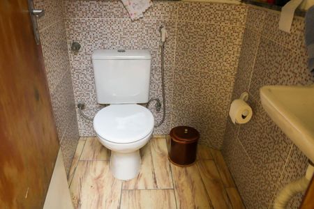Casa à venda com 180m², 3 quartos e 3 vagas Casa à venda com 180m², 3 quartos e 3 vagasLavabo Externo