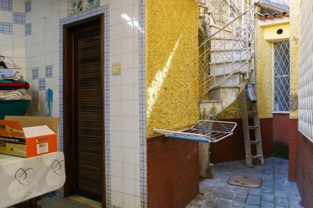 Casa à venda com 180m², 3 quartos e 3 vagas Casa à venda com 180m², 3 quartos e 3 vagasÁrea de Serviço