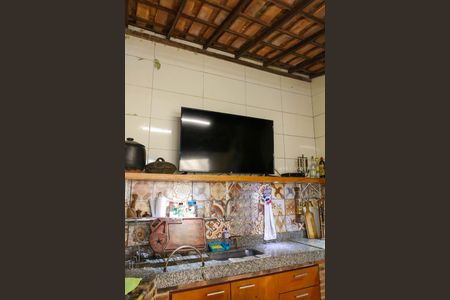 Casa à venda com 180m², 3 quartos e 3 vagas Casa à venda com 180m², 3 quartos e 3 vagasChurrasqueira
