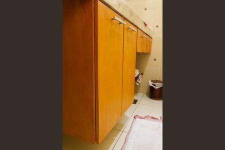 Casa à venda com 180m², 3 quartos e 3 vagas Casa à venda com 180m², 3 quartos e 3 vagasBanheiro - 2º Pavimento