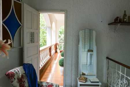 Casa à venda com 180m², 3 quartos e 3 vagas Casa à venda com 180m², 3 quartos e 3 vagasSala - 2º Pavimento