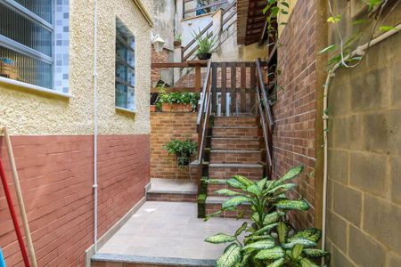 Casa à venda com 180m², 3 quartos e 3 vagas Casa à venda com 180m², 3 quartos e 3 vagasÁrea Externa