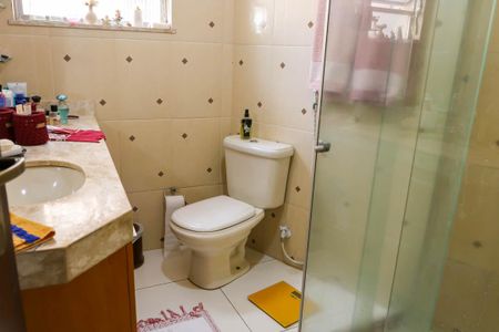 Casa à venda com 180m², 3 quartos e 3 vagas Casa à venda com 180m², 3 quartos e 3 vagasBanheiro - 2º Pavimento