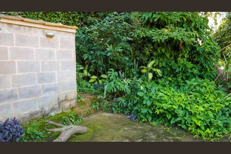 Casa à venda com 180m², 3 quartos e 3 vagas Casa à venda com 180m², 3 quartos e 3 vagasÁrea Externa