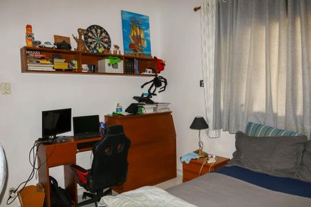 Casa à venda com 180m², 3 quartos e 3 vagas Casa à venda com 180m², 3 quartos e 3 vagasQuarto 2 - 2º Pavimento