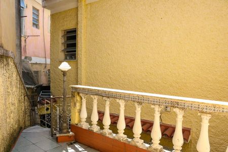 Casa à venda com 180m², 3 quartos e 3 vagas Casa à venda com 180m², 3 quartos e 3 vagasSuite Externa